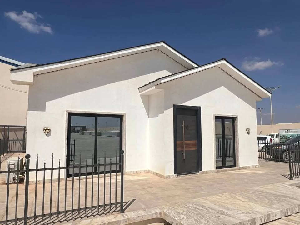 Villa/cabine claire livrée dans une région du Sud